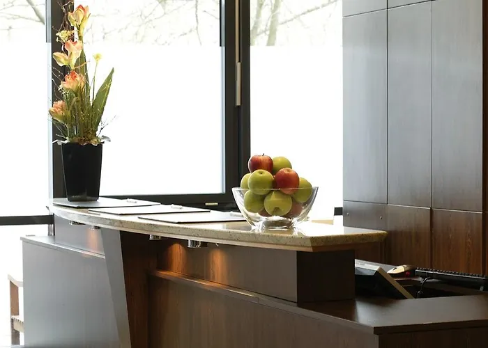 Hotel Istay By Nh Ost 4*