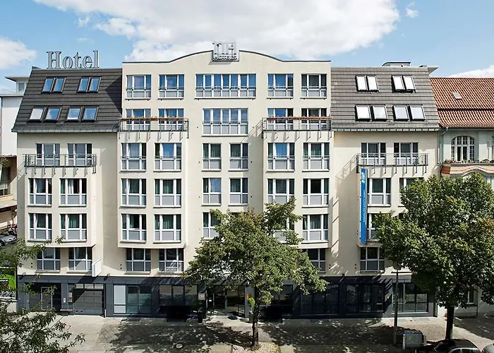 Istay By Nh Ost Hotel 4*