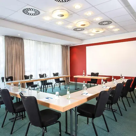 Ξενοδοχείο Nh Ost 4*