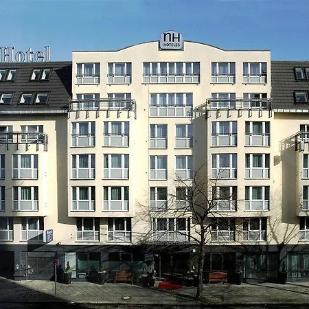 Ξενοδοχείο Nh Ost