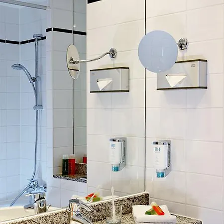 Ξενοδοχείο Nh Ost