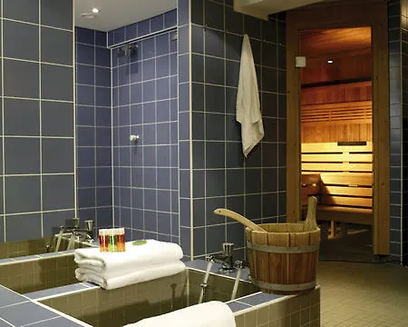 Ξενοδοχείο Nh Ost 4*