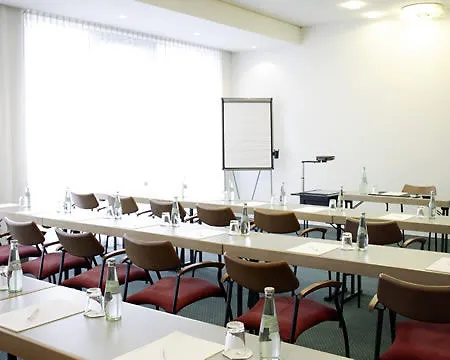 Nh Ost 4* Βερολίνο