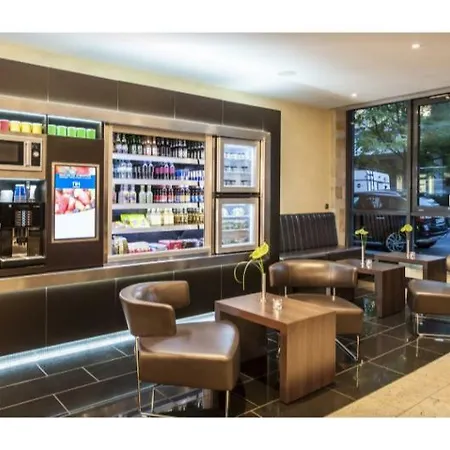 Nh Ost Ξενοδοχείο 4*