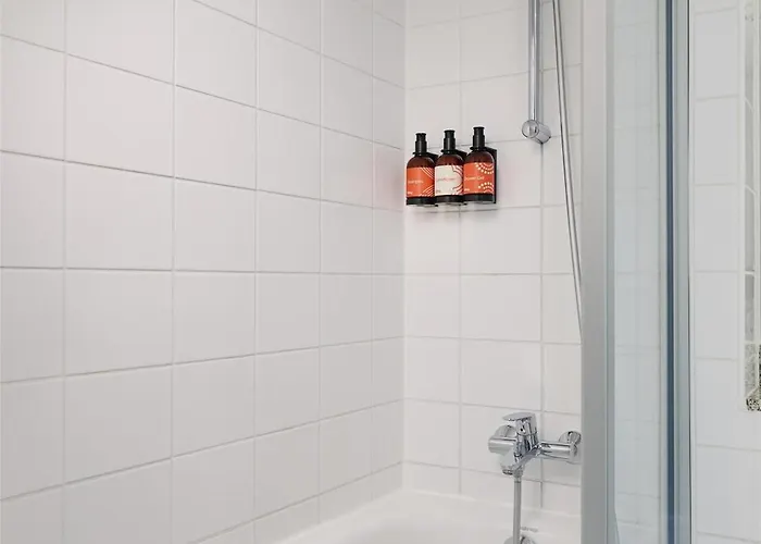 Istay By Nh Ost Hotel 4*