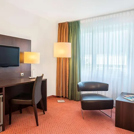 Nh Ost Otel 4*