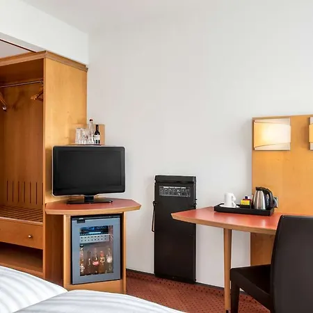 Nh Ost Otel 4*